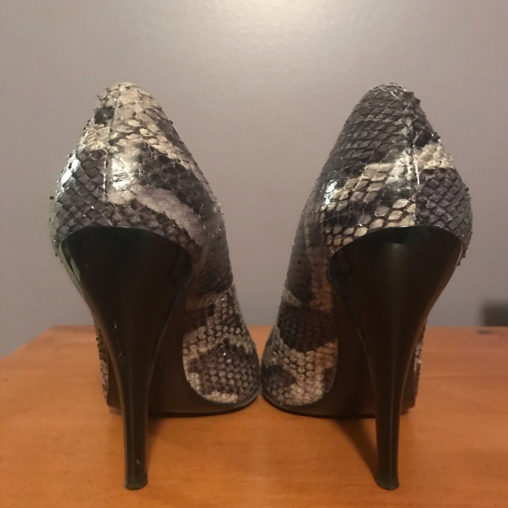 Shoes - Picture 4 of 5